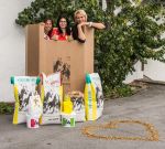 Katrin Frankenberger mit GF Christina Spatzenegger und ihrer Siglhors-Fuetterungsberaterin Silvia Bach